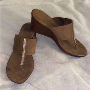 Thong style wedge sandals